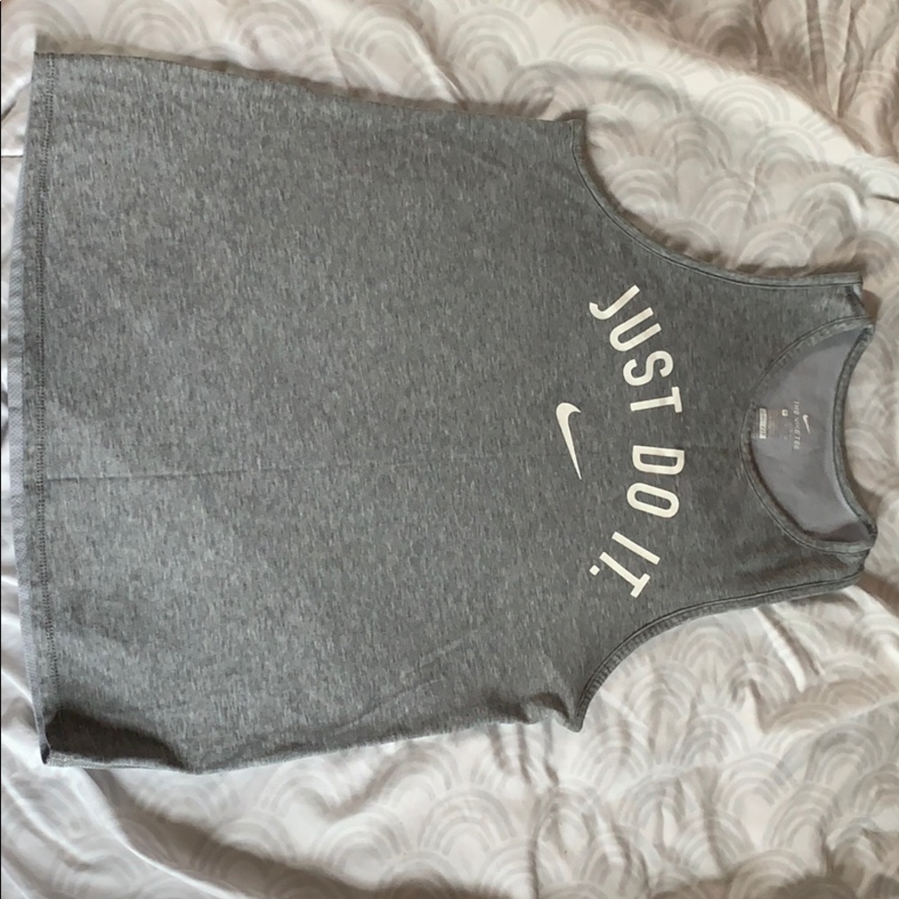 Nike workout tank